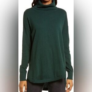 Treasure & Bond Turtleneck Sweater Green